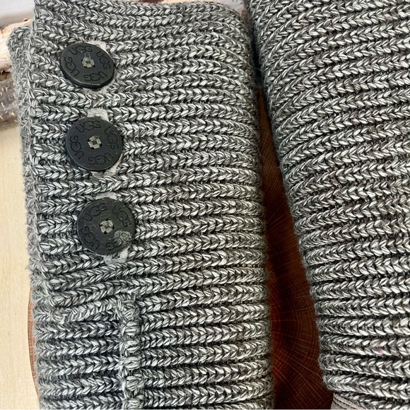 *UGG | Classic Cardy Knit Boot SN 5819 in Grey Size 7 - Picture 7 of 13